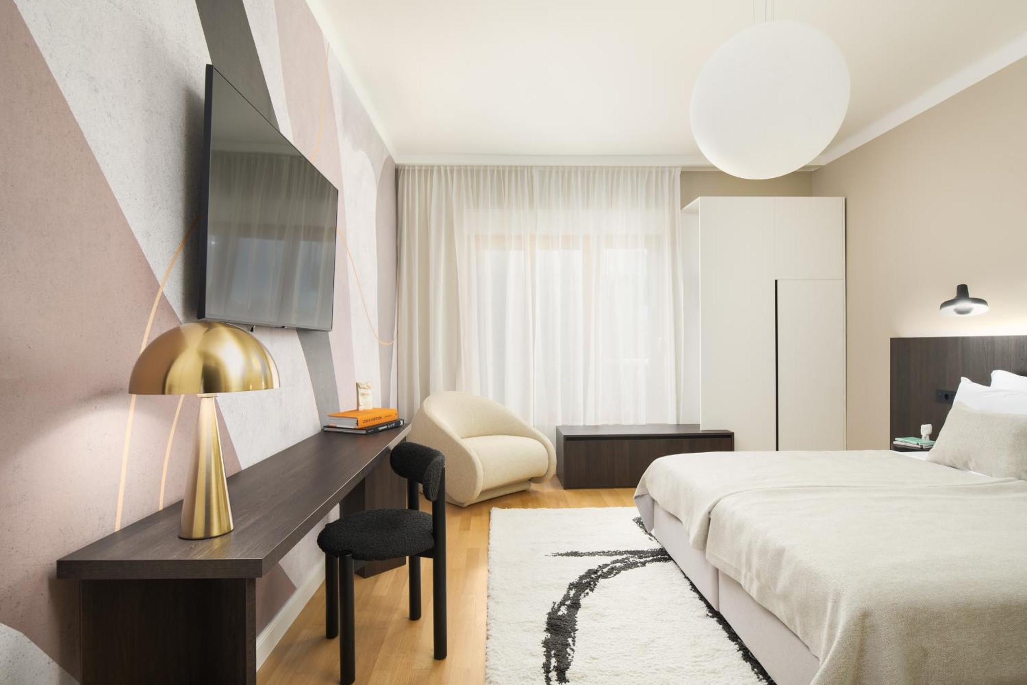Apartman Luxury Bellux For 5, Old Town And Bacvice Sandy *